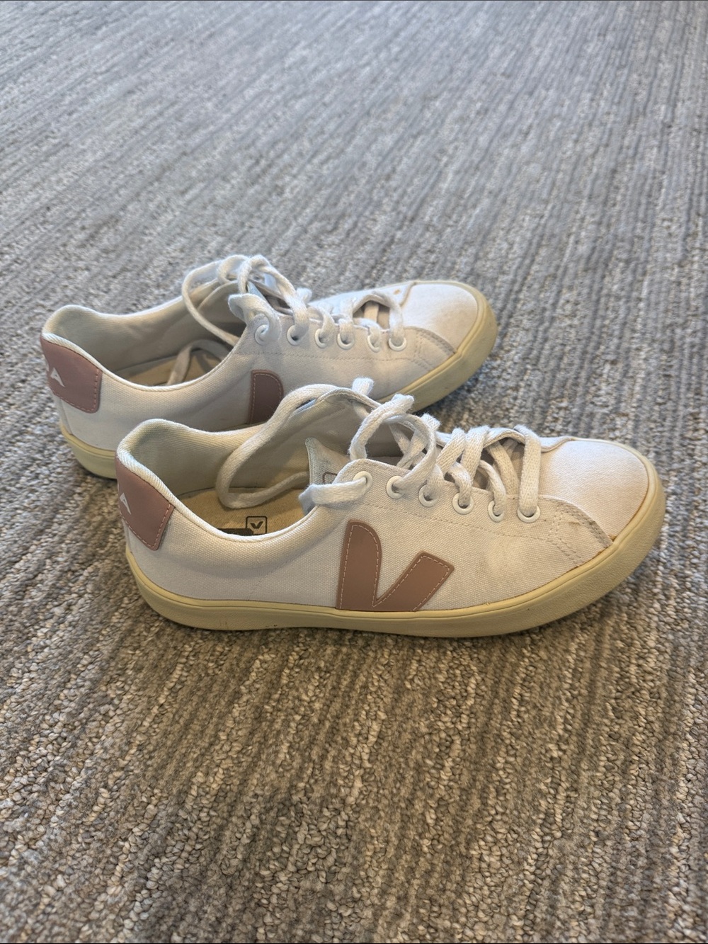 Veja White Canvas Low-Top Sneakers with Dusty Rose V Detail